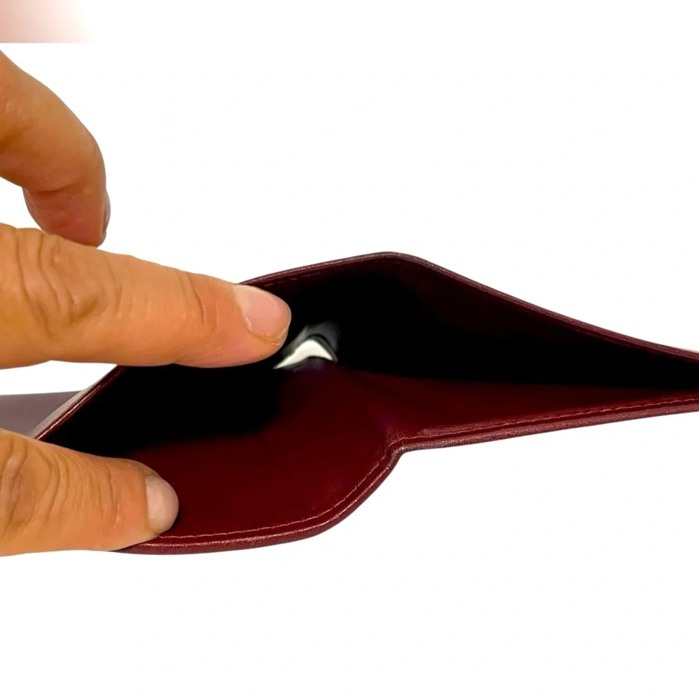 🌟🌟Cartier Burgundy Leather Card Holder with Gold Details